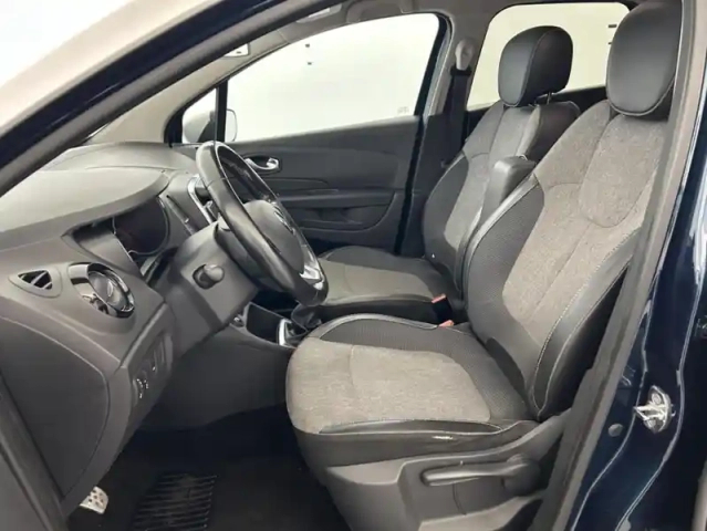 Renault Captur dci 90 intens 5p — photo 9