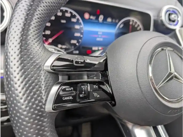 Mercedes Glc 300 e  hybrid eq 4matic — photo 13