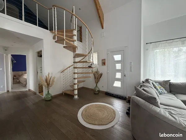 Maison 4 pièces 136 m²