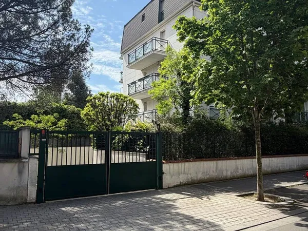 Parking 12 m²