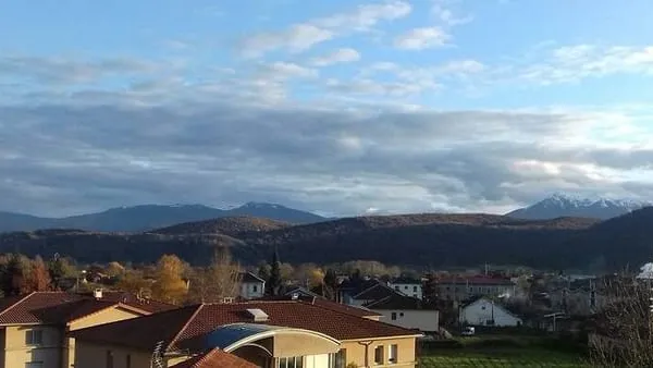 Maison 7 pièces 240 m²