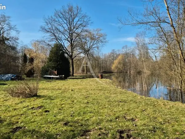 Terrain 17000 m² SOISSONS