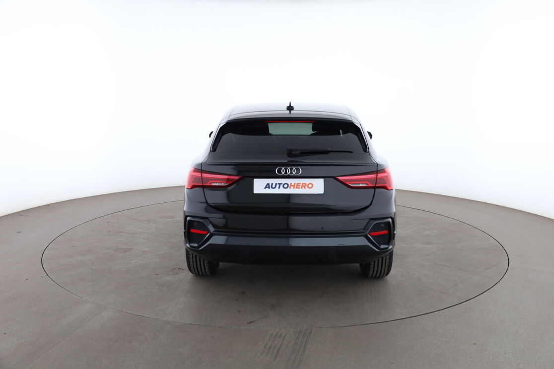 Audi Q3 Sportback 35 TFSI S Tronic 7 — photo 4