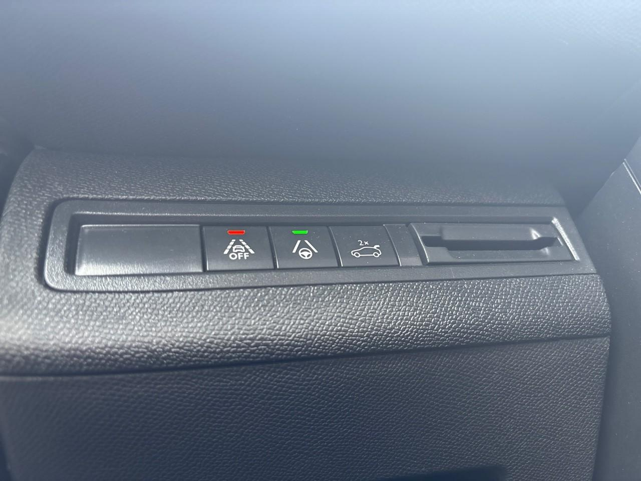 Peugeot 5008 1.2 puretech 130ch s&s gt — photo 23