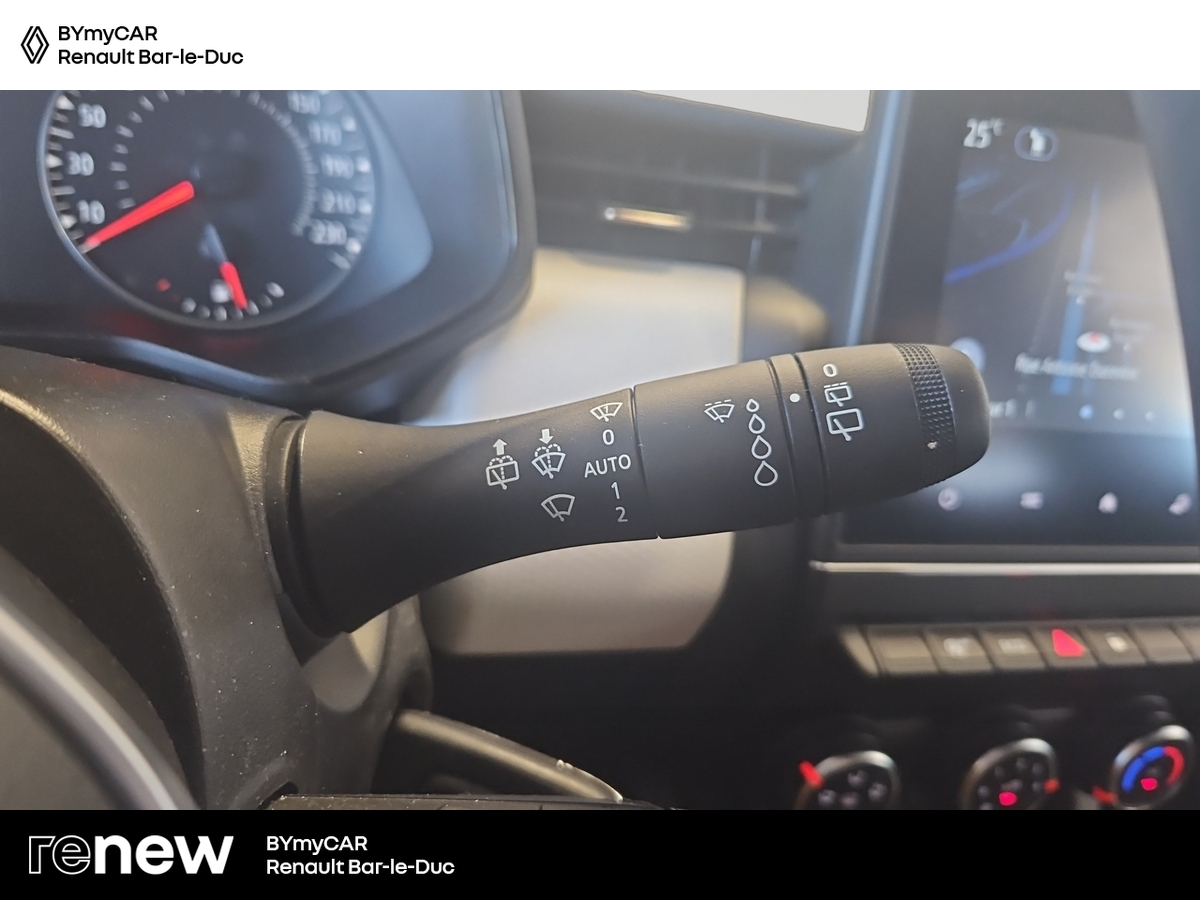 Renault Clio TCe 100 GPL — photo 18