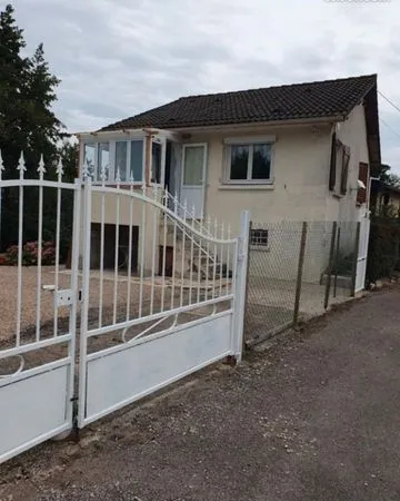 Particulier vends pavillon individuel avec sous sol, garage et jardin...