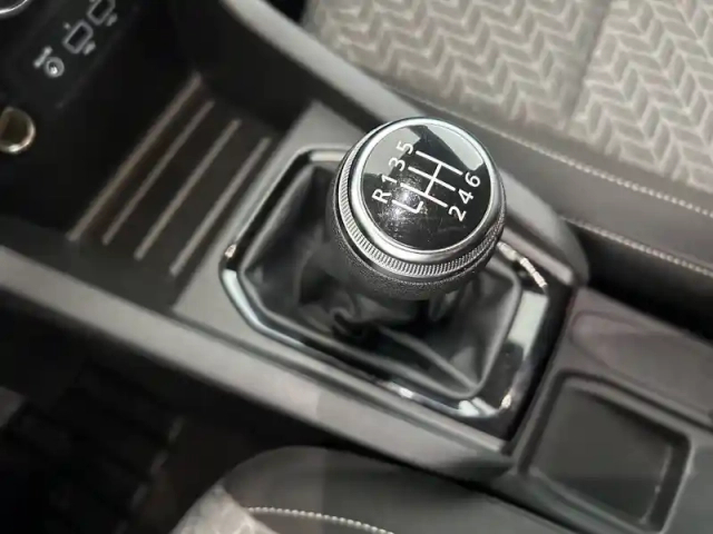 Renault Clio tce 90 - 21n — photo 13