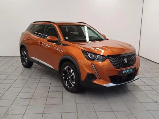 Peugeot 2008 1.2 puretech 130ch s&amp;s allure — photo 7