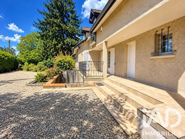 Maison 8 pièces 172 m²
