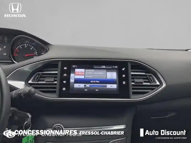 Peugeot 308 sw 1.6 bluehdi 120ch s&amp;s eat6 style — photo 22