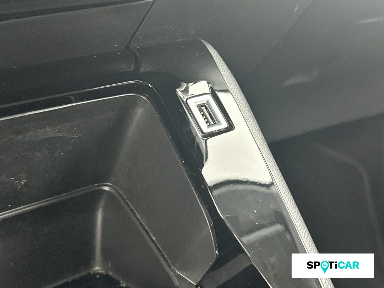 Peugeot 208 1.2 puretech 100ch s&s style — photo 17
