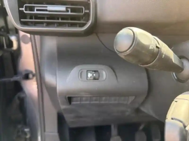 Peugeot Partner standard 650kg bluehdi 100ch s&amp;s bvm5 asphalt — photo 14