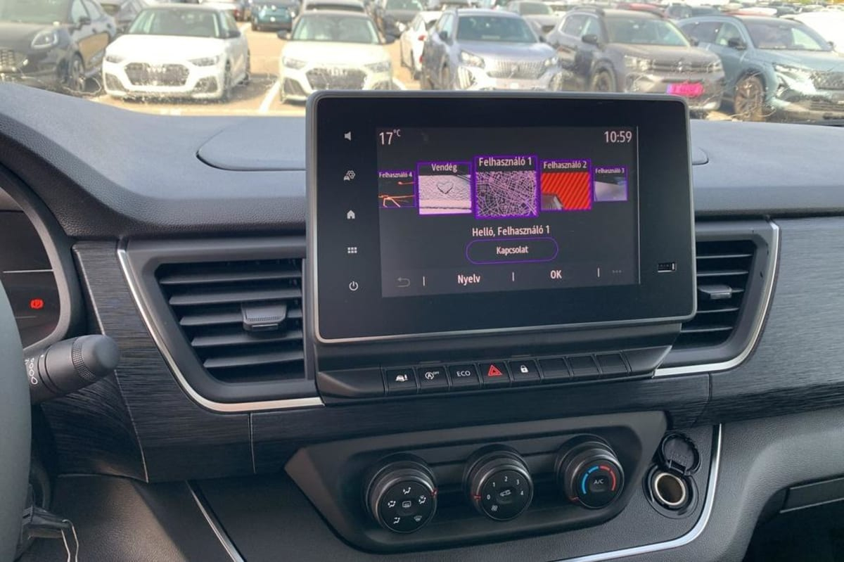 Renault TRAFIC FOURGON — photo 17