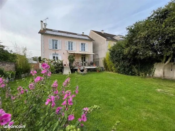 Pavillon 8 pièces 154 m²