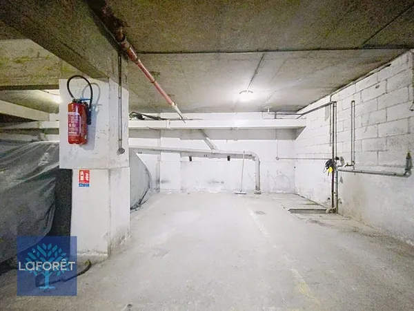 Parking 10 m²