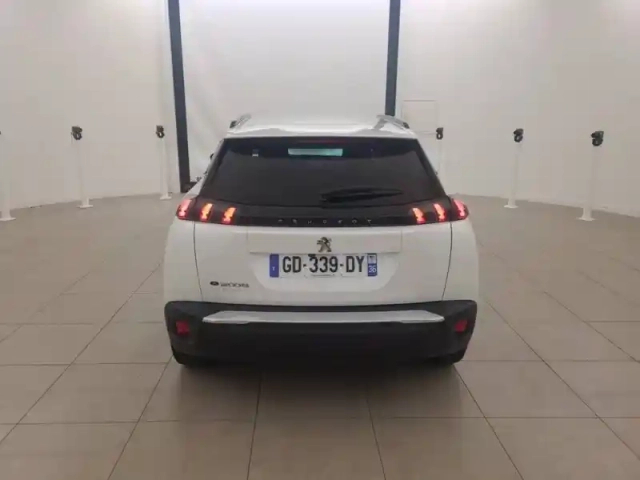 Peugeot 2008 electrique 136 ch — photo 34