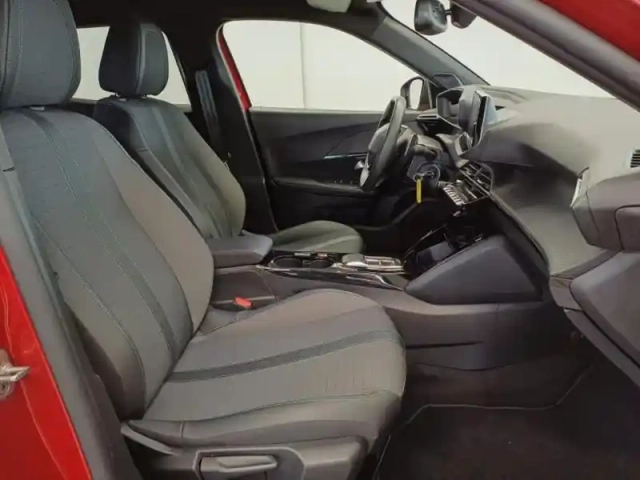 Peugeot 2008 1.2 puretech 130ch s&amp;s allure pack eat8 — photo 11