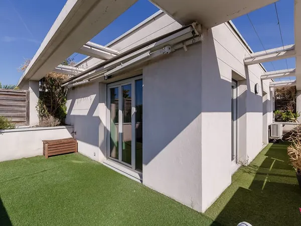 DUPLEX INVERSÉ AVEC TERRASSE PLEIN CIEL