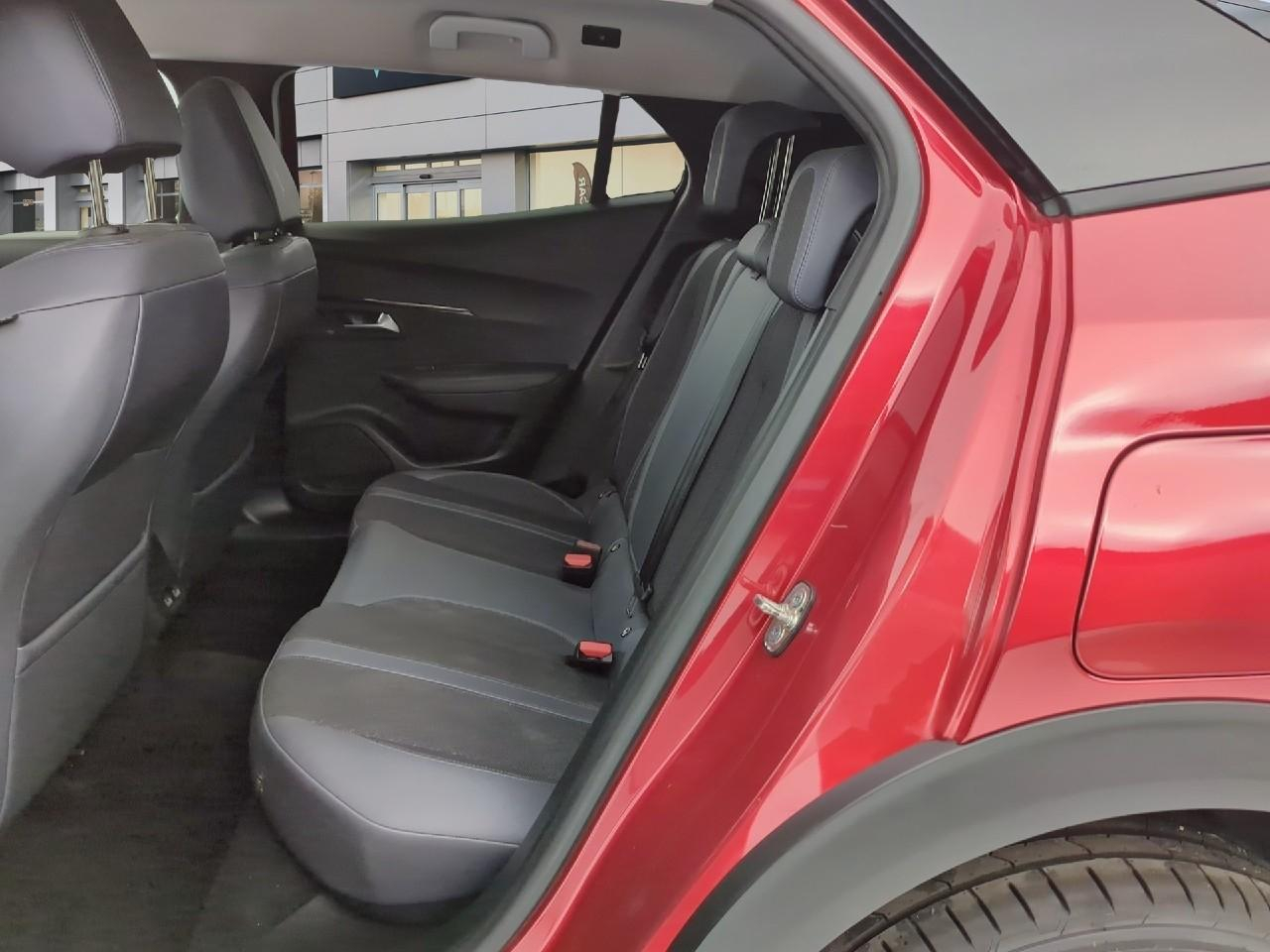 Peugeot 2008 puretech 130 s&s bvm6 allure — photo 10