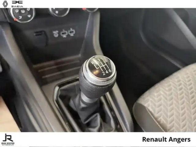 Renault Clio 1.5 blue dci 100ch evolution — photo 21