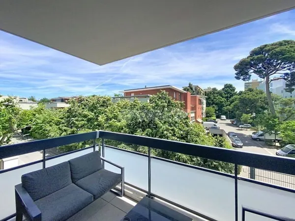 Marseille 13010  Appartement T3 lumineux avec terrasse, ascenseur et prestations récentes