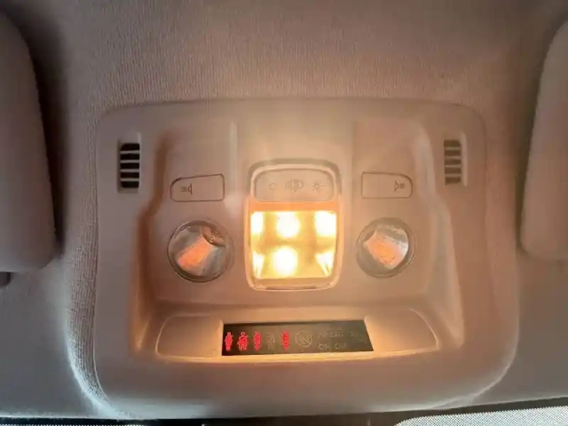 Citroën C3 puretech 110 ch eat6 — photo 2