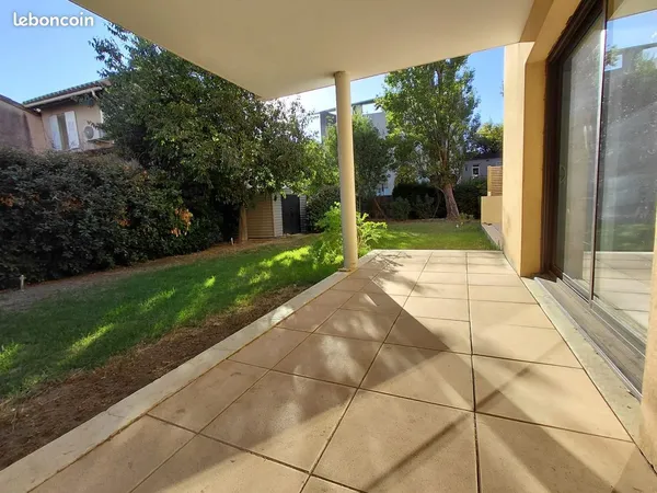 T3 lumineux en rez de jardin quartier saint martin