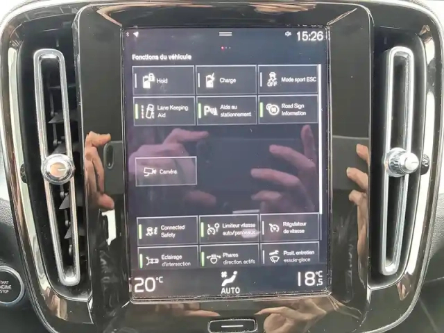 Volvo Xc40 t4 recharge 129+82 ch dct7 — photo 23