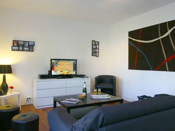 COLOCATION TRANQUILLE DANS MAISON MEUBLÉE