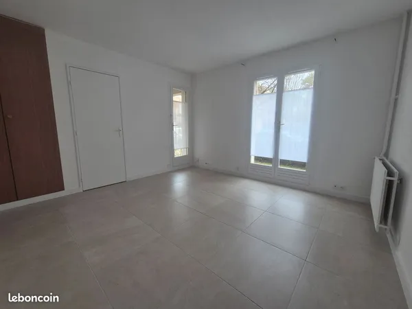 Appartement Location Fontainebleau 1p 24m² 724€