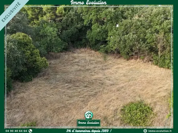 Terrain 1785 m²