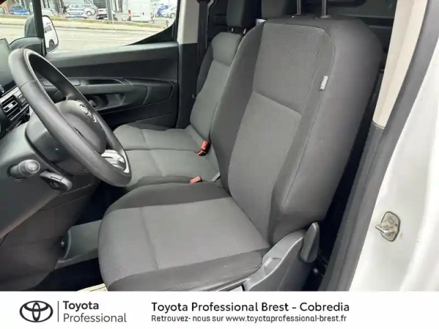 Toyota Proace city medium 100 d-4d business rc22 — photo 3
