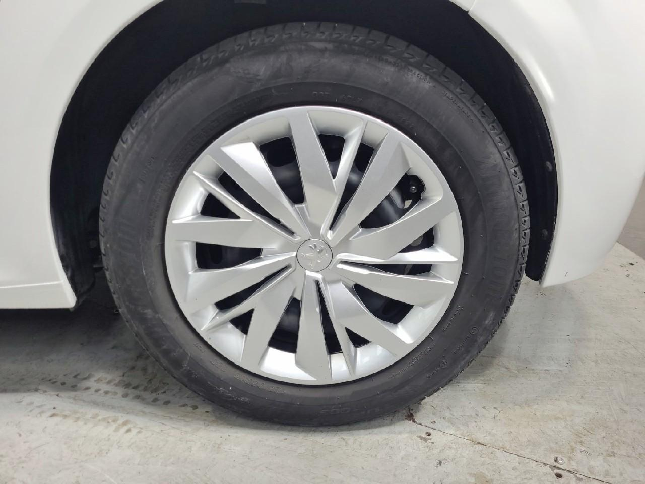 Peugeot 208 bluehdi 100 s&s bvm6 premium — photo 16