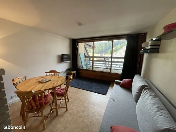 Studio 1 pièce 27 m²