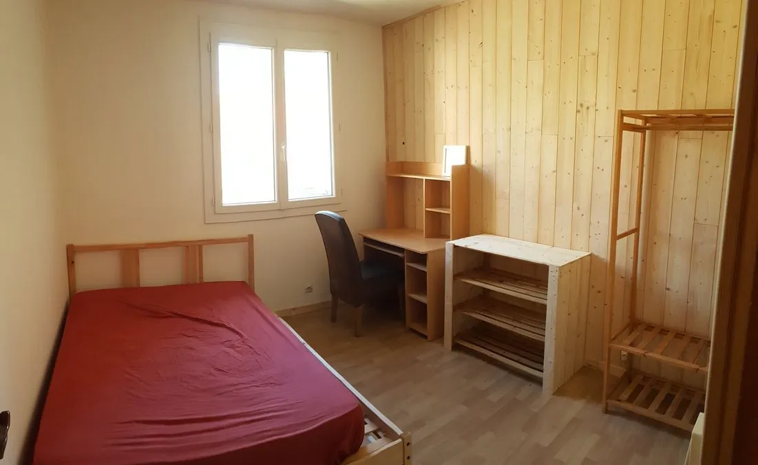 Photo 3