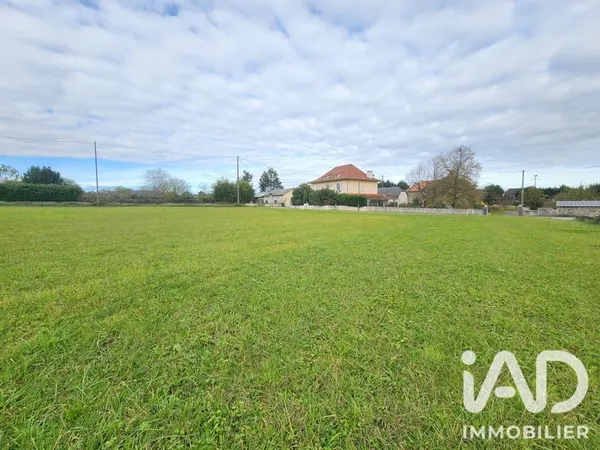 Terrain 1677 m²