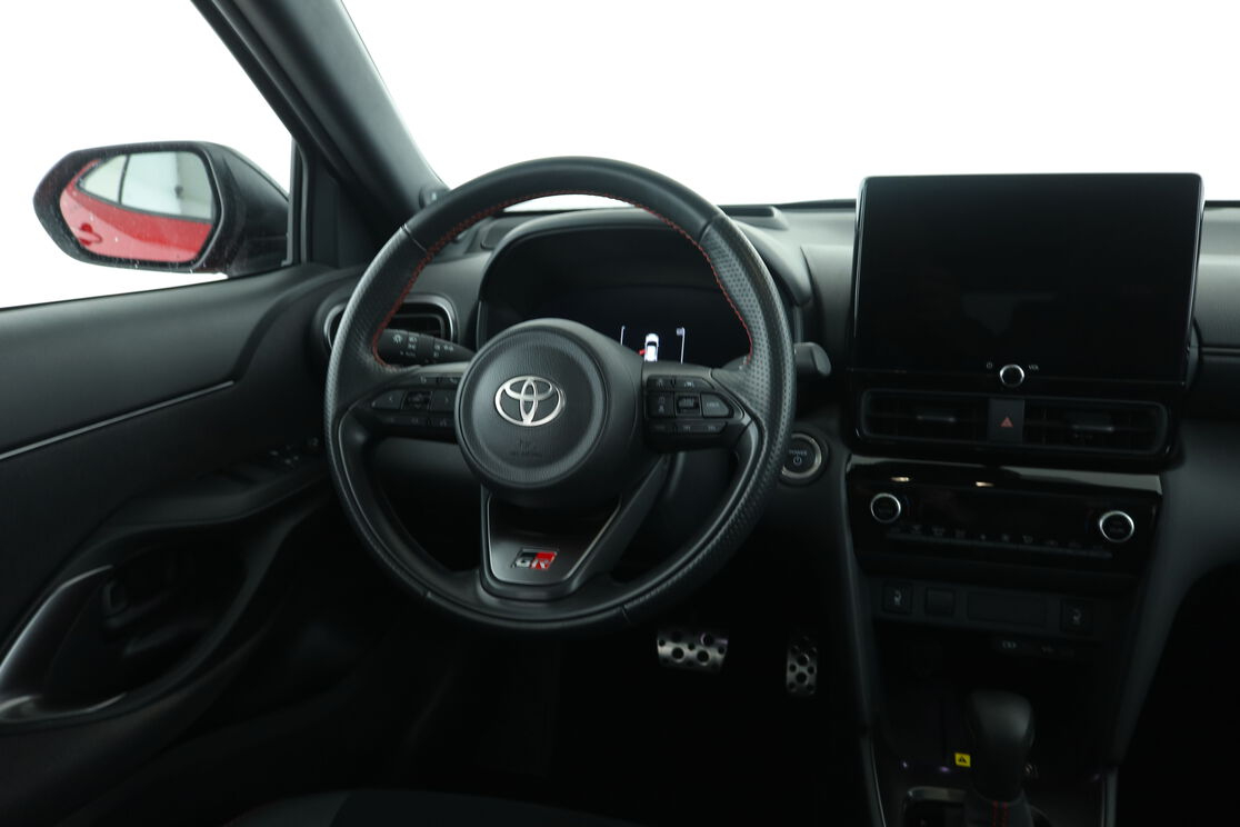Toyota Yaris Cross 1.5 Hybride 2WD GR Sport — photo 12