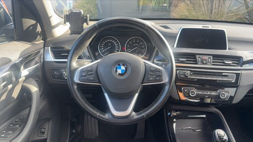 BMW X1 sDrive 18i 140 - X Line – 2017 – 169268 km – Essence – Boîte Manuelle — photo 25