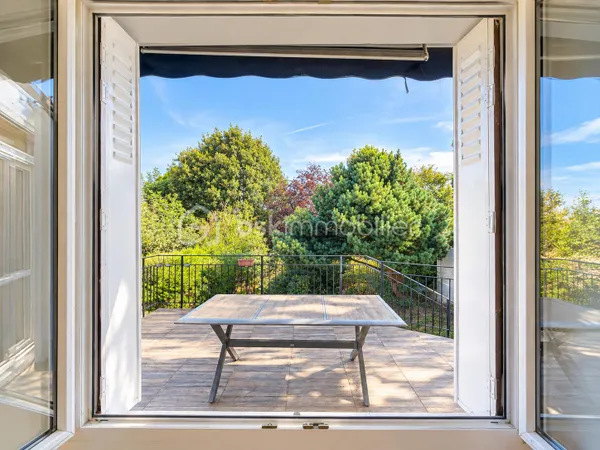 Maison 8 pièces 177 m²