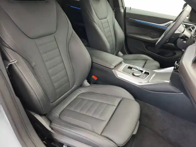 Bmw I4 edrive40 — photo 13