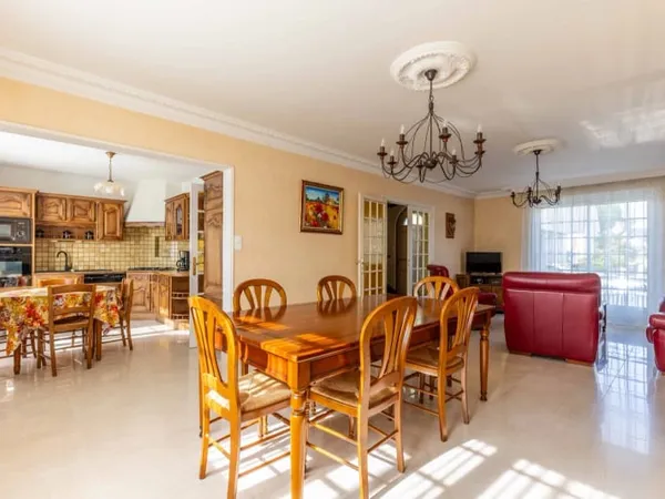 Villa 6 pièces 112 m²