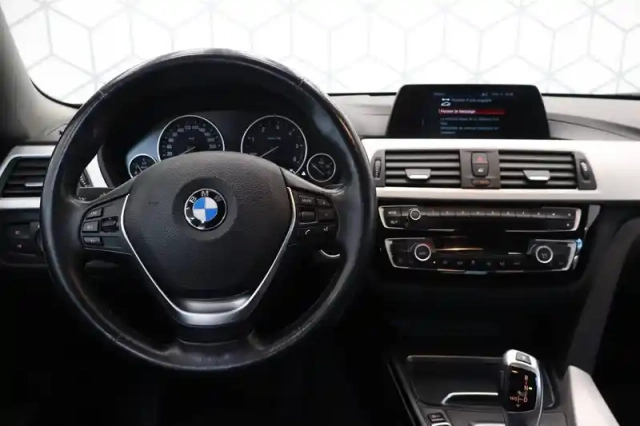 Bmw Serie 4 gran coupé 418d 150 ch bva8 — photo 86
