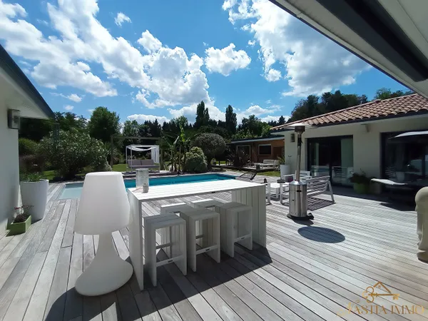 Magnifique contemporaine de plain pied à Montussan
