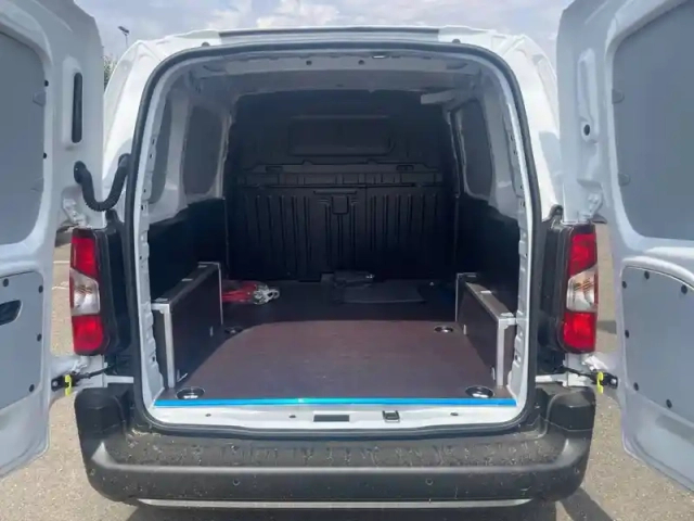 Citroën Berlingo e- van m 136 ch aut. 54 kwh charge utile majoree — photo 6