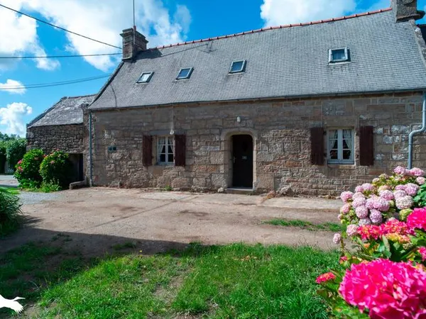 Maison en pierre de 3 pièces principales