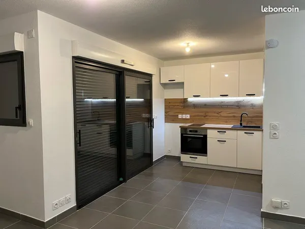 Studio à l'année 32m2 Port Frejus2