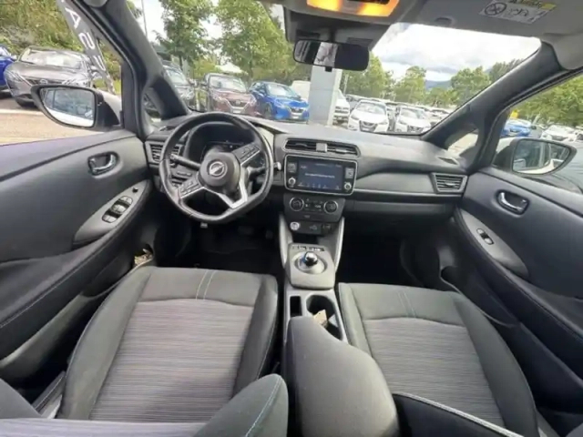 Nissan Leaf 150ch 40kwh acenta 22 — photo 11