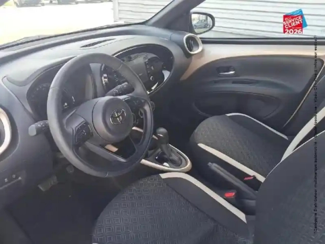 Toyota Aygo x 1.0 vvt-i 72ch design s-cvt my23 — photo 15