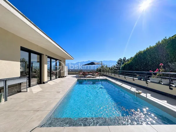Maison 6 pièces 255 m²