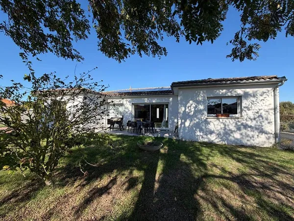 Maison de plain-pied 4 pièces 124 m²